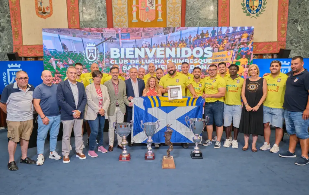 El Cabildo de Tenerife homenajea al CL Chimbesque