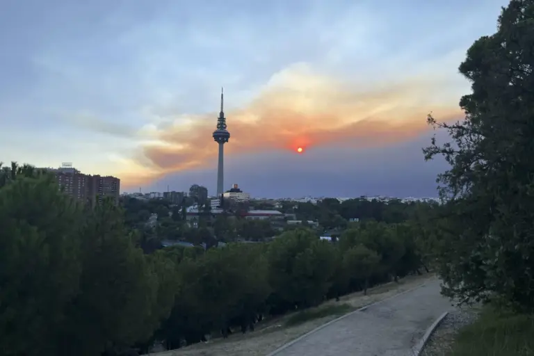 El centro de la península protagoniza el mayor incendio de la historia de España