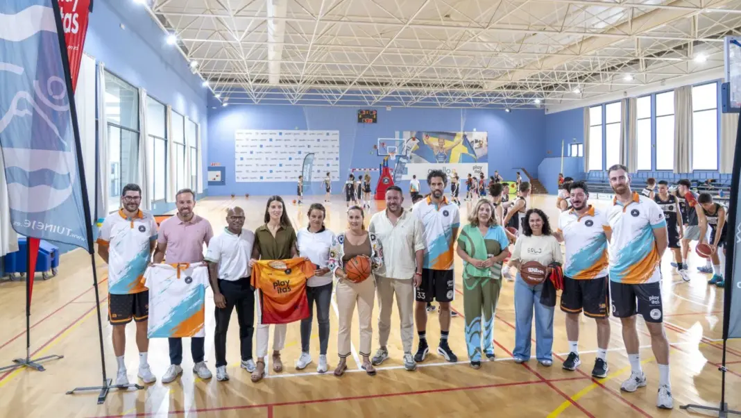 Referentes del baloncesto como Víctor Claver y Lolo Calín se dan cita en Fuerteventura
