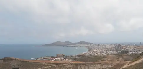 Canarias afronta un verano largo y cálido sin la panza de burro