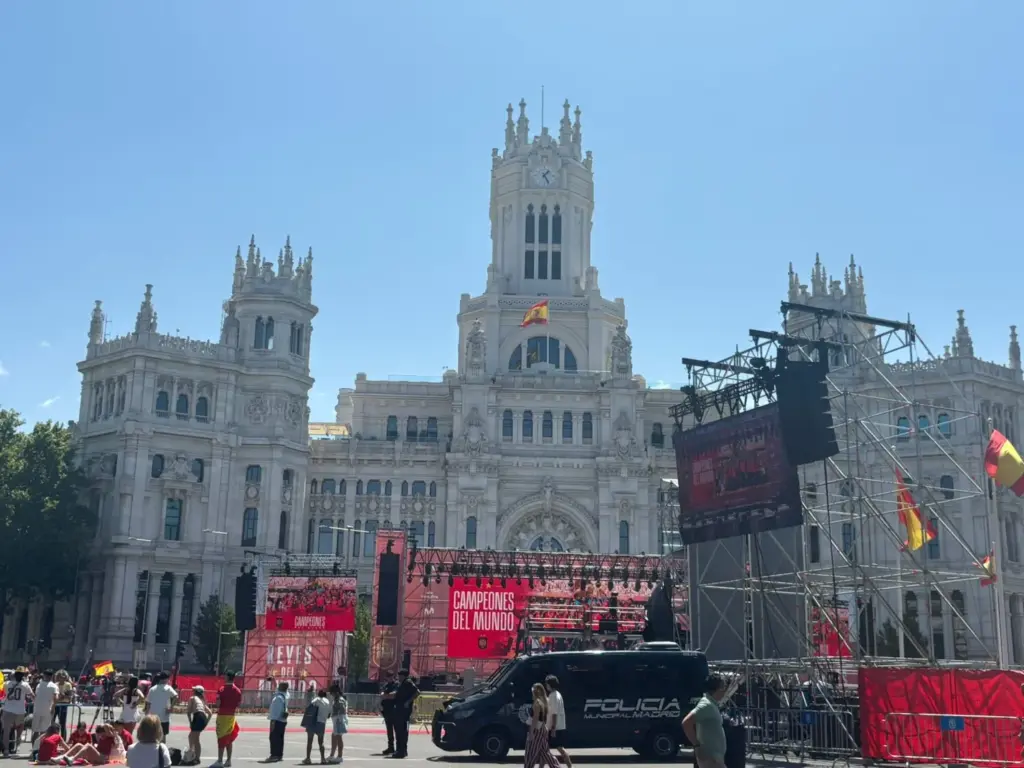 Todo preparado en Cibeles para la celebración de la Copa del Mundo conseguida por España / RTVC / Silvia Mascareño