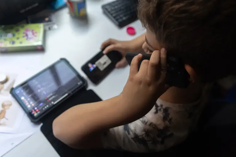 Más del 30% de los estudiantes de Canarias se siente afectado por violencia en redes sociales