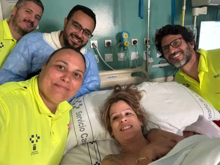 Carmen nace en en el traslado al hospital desde Agaete