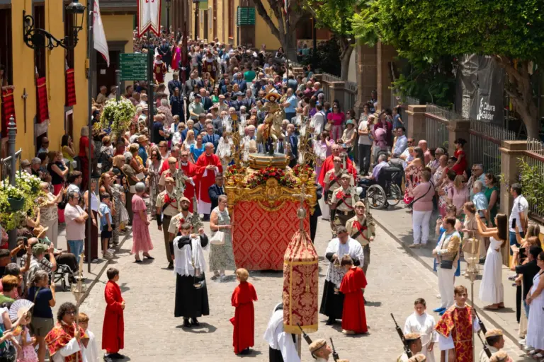 Gáldar celebra el día grande de sus fiestas en honor a su patrón, Santiago de los Caballeros