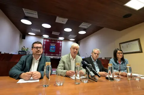 Alpidio Armas: «Estamos ante una situación límite. La oposición está paralizando recursos de los herreños»