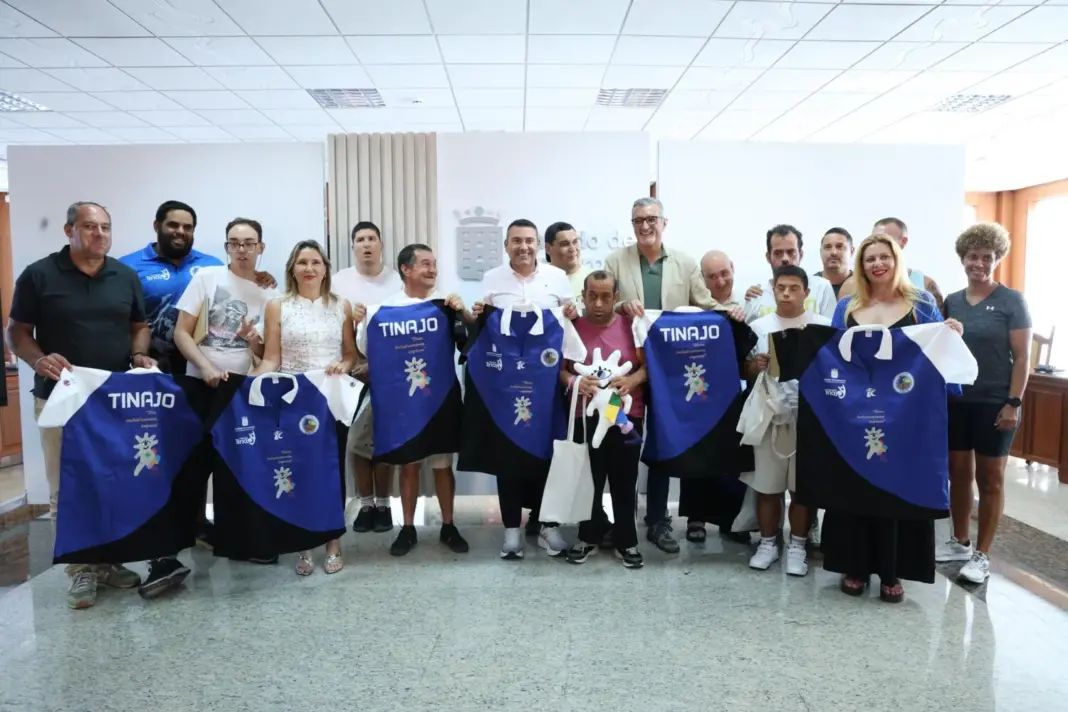 Presentación del equipo inclusivo de lucha canaria 'Tinajo para todos'