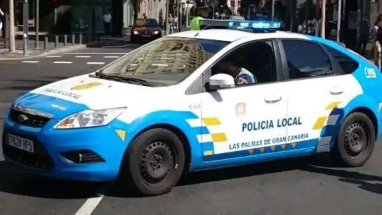 Detenido por golpear a su pareja mientras conducía por Las Palmas de Gran Canaria