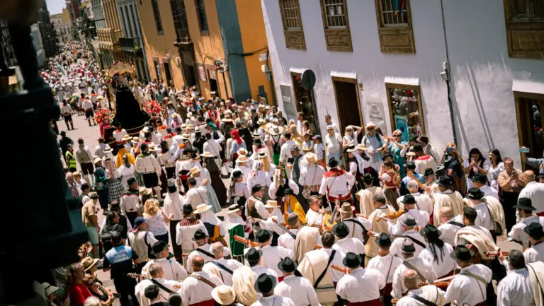 Más de 20.000 personas disfrutan de la Romería de San Benito Abad
