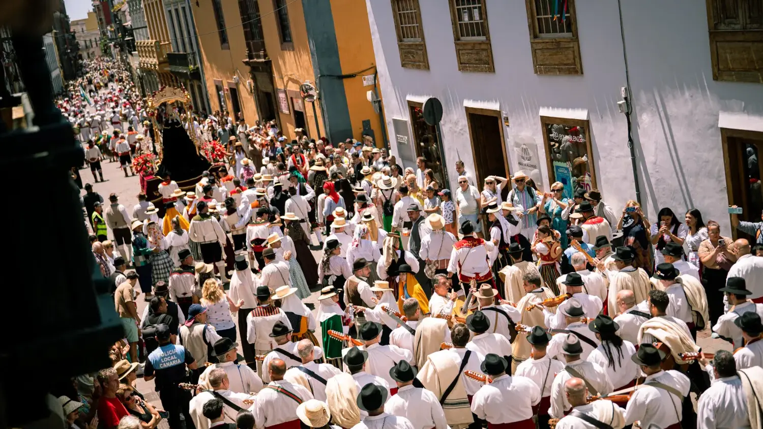 Más de 20.000 personas disfrutan de la Romería de San Benito Abad
