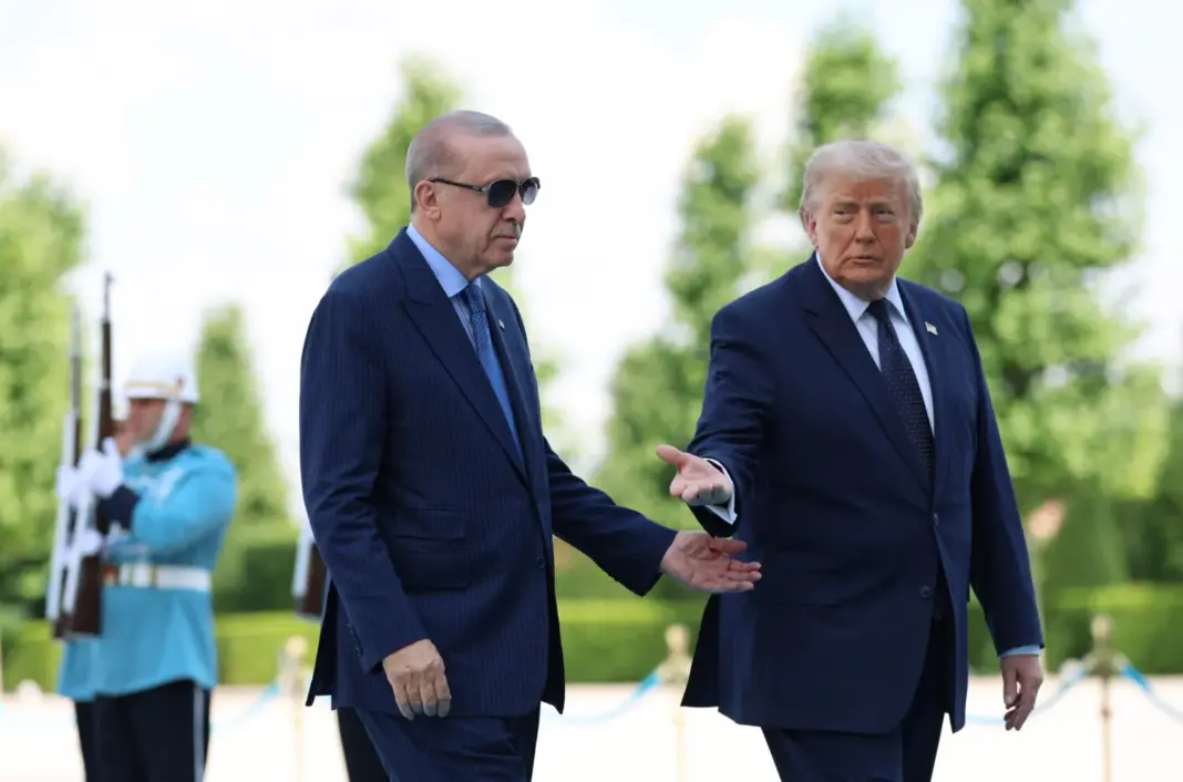 Trump en cumbre Alianza Atlántica EP