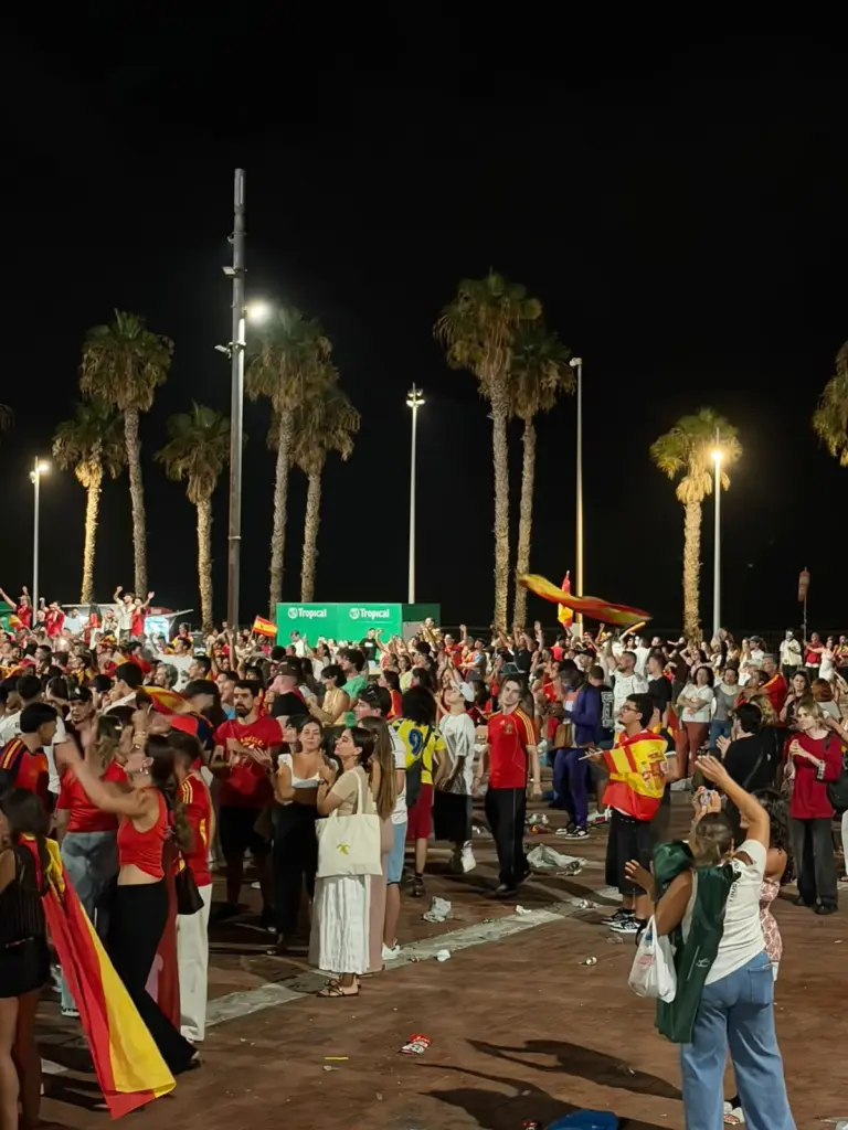 Celebración del mundial en la Plaza de la Música