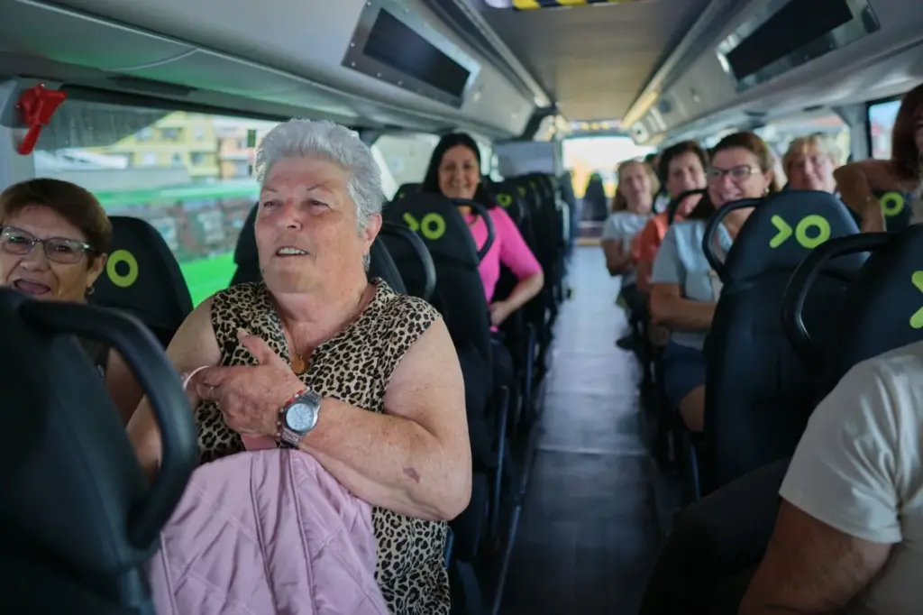 La guagua de dos pisos llega al norte de Tenerife para reforzar las líneas 108 y 100, con un 90% de usuarios residentes