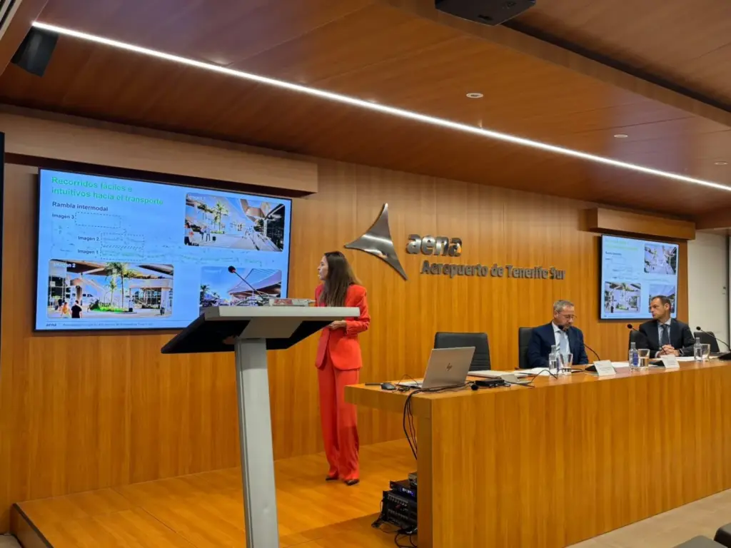Presentación del proyecto del aeropuerto de Tenerife Sur
