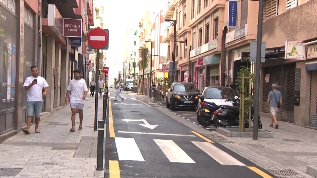 Imagen actual: Vuelve a abrir la Calle de La Rosa, en Santa Cruz de Tenerife