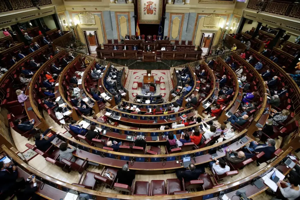 El Congreso tumbará este martes la senda de estabilidad con el rechazo de PP, Vox, Junts y Podemos