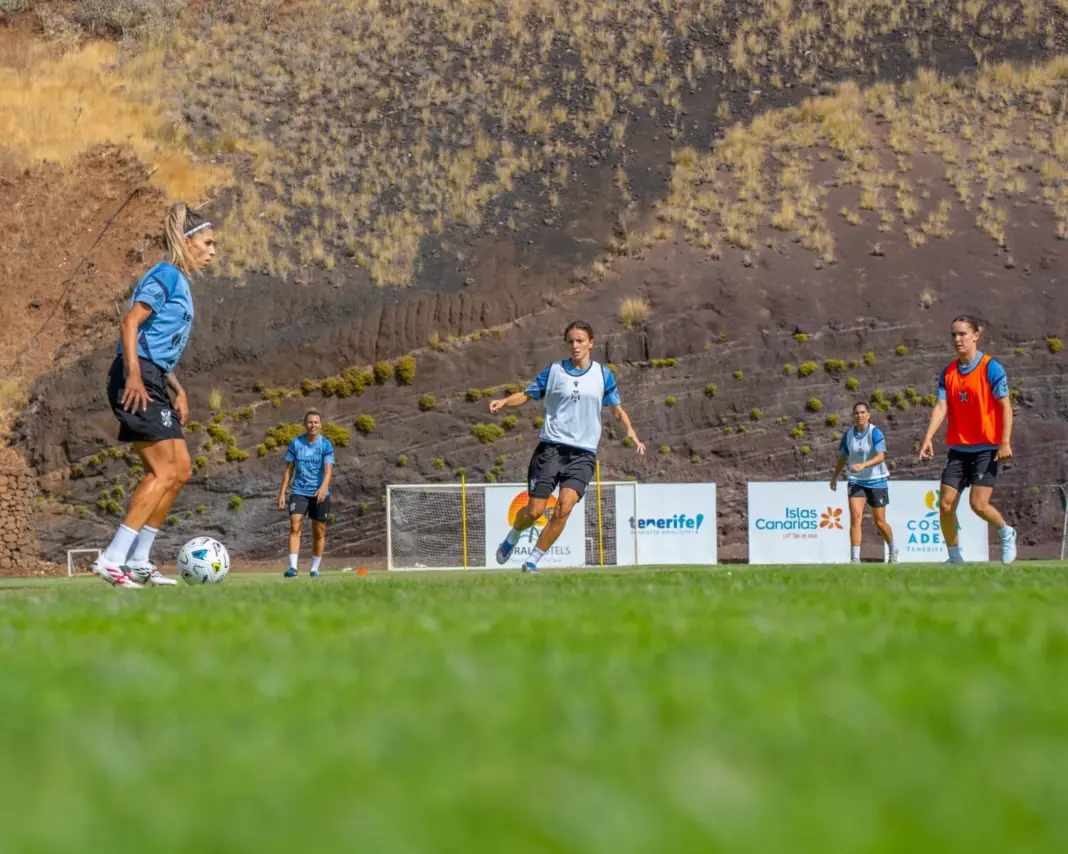 Seis partidos amistosos disputará el Costa Adeje Tenerife esta pretemporada antes del inicio de la Liga F / CD Tenerife Femenino