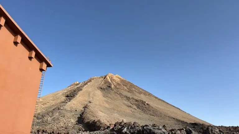 El Cabildo de Tenerife recupera el refugio de Altavista, en el Parque Nacional del Teide
