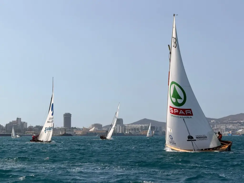 Una competición muy igualada se decide este sábado en Las Palmas de Gran Canaria / Vela latina canaria