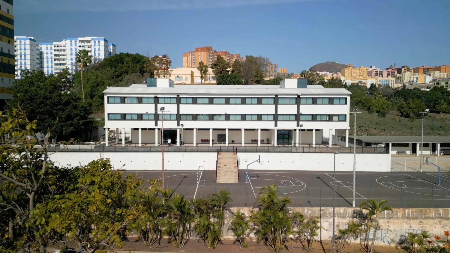 Santa Cruz ofrece formación online con 100 cursos gratuitos para residentes