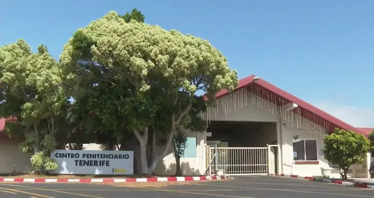 Denuncian falta de médicos en Tenerife II