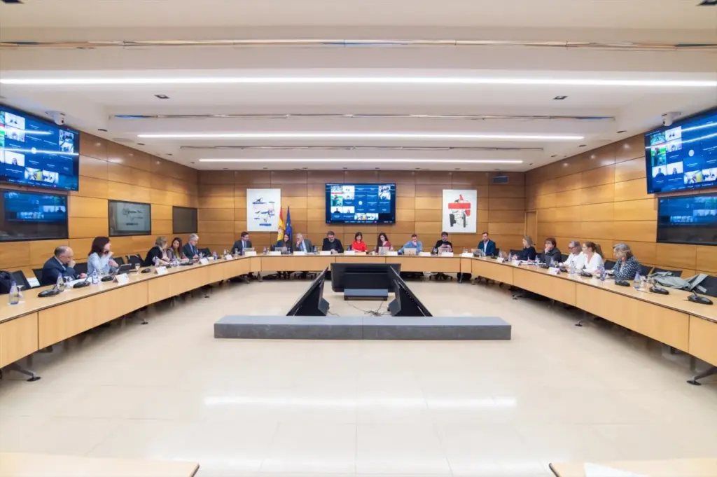 Gobierno y CCAA abordarán el apoyo a los menores migrantes de Ceuta, en una cita sin Vox