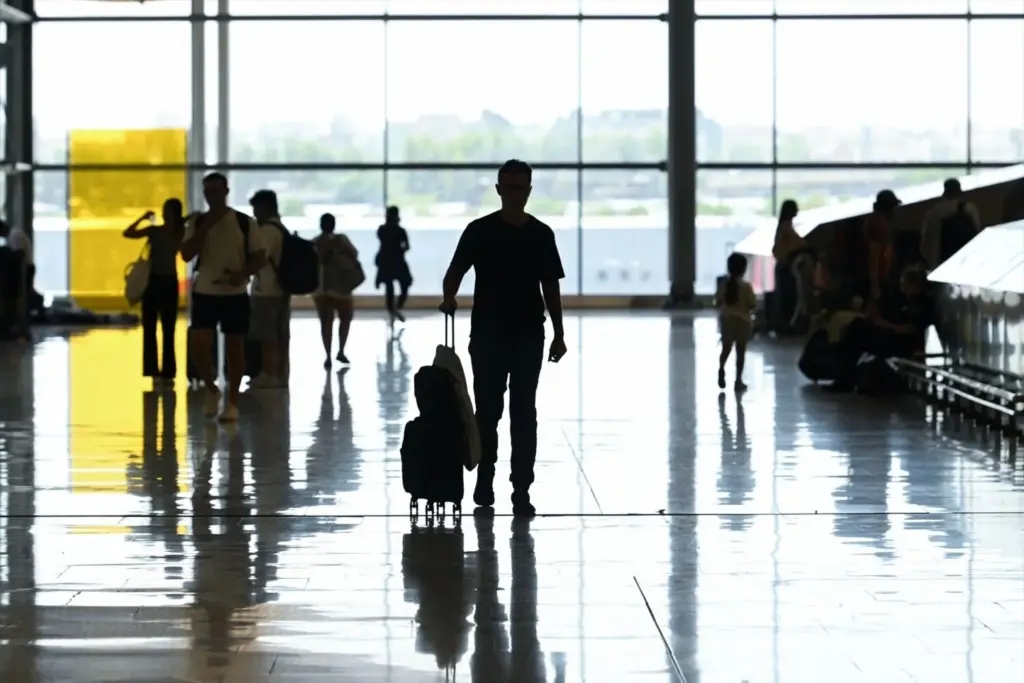 Los controles fronterizos a viajeros de Italia afectan ya a más de 5.000 personas