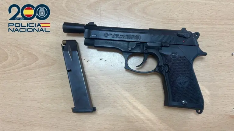 Detienen a un hombre por robar a punta de pistola en una peluquería de Telde