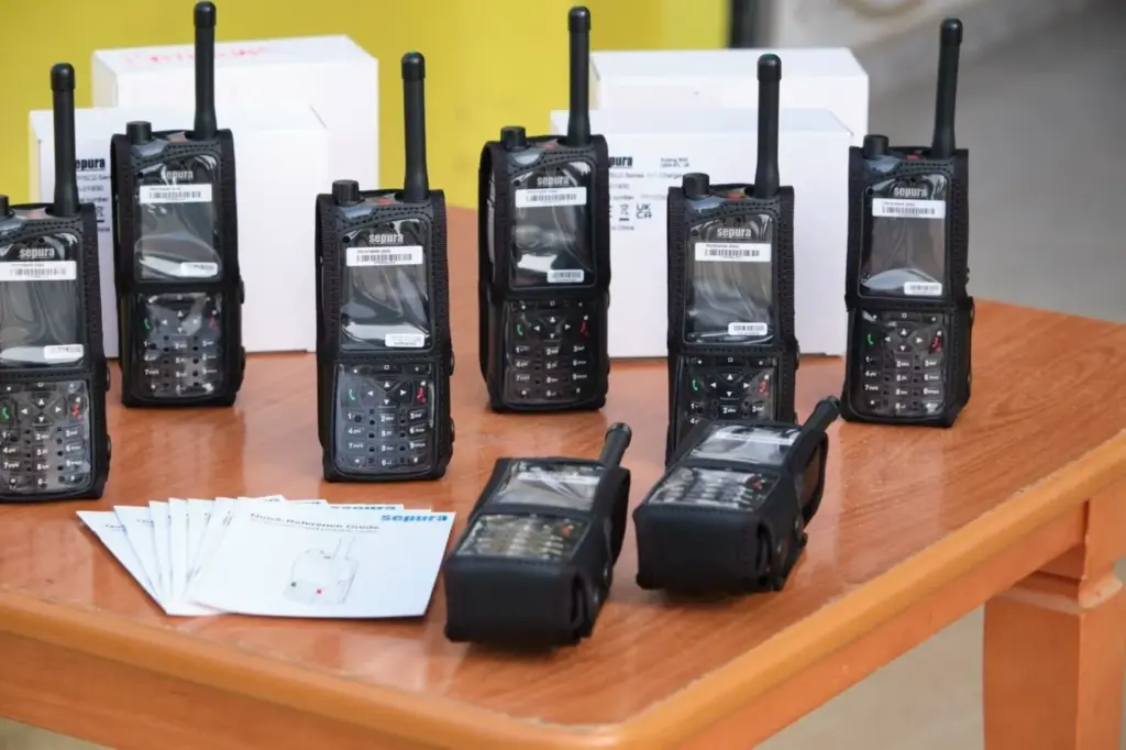 Canarias refuerza la capacidad de respuesta a emergencias en Tuineje incorporando 12 equipos TETRA