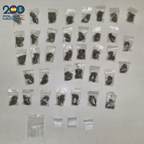 Detenidos por vender droga a turistas en Las Verónicas, Tenerife