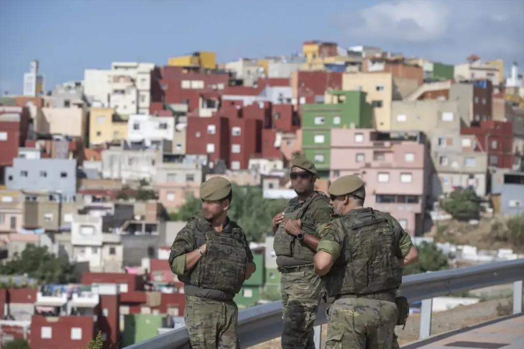 Más de 150 militares de Canarias se desplazan a Ceuta para reforzar las capacidades del Ejército de Tierra