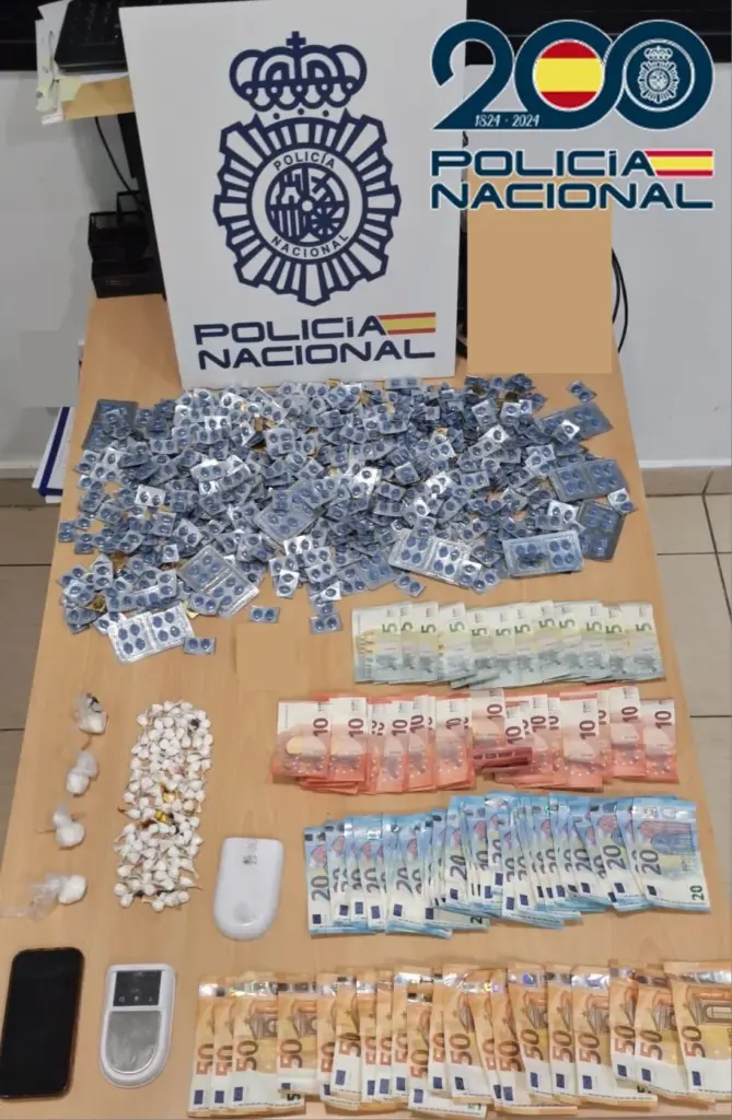 La Policía detiene a un hombre en Lanzarote con 74 gramos de cocaína y 1.243 comprimidos de sildenafilo