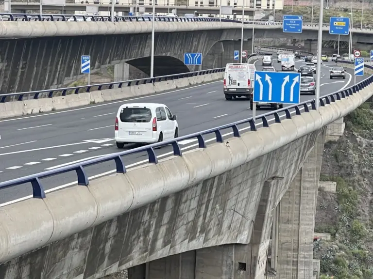 Reabierto el viaducto de Guiniguada en sentido norte