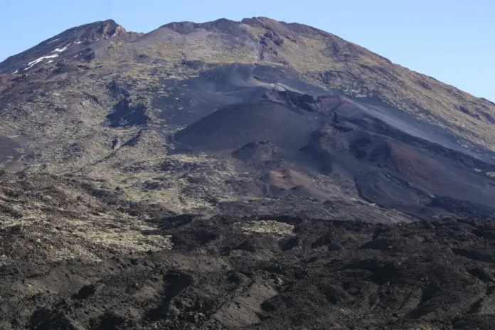 Localizan zona de gran acumulación de magma bajo Tenerife coincide con sismicidad anómala