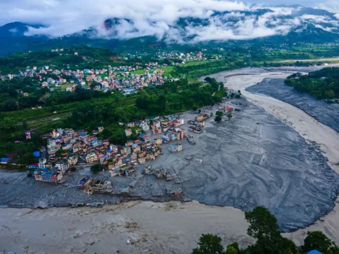 La Junta de Turismo de Nepal, en su última actualización de este domingo por la tarde, incluye a los tres españoles en una lista de "localizados y en contacto"