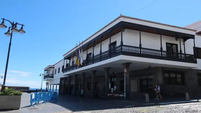 Insiste el regidor en que el Ayuntamiento de Puerto de la Cruz "tiene la obligación de defender los intereses del municipio"
