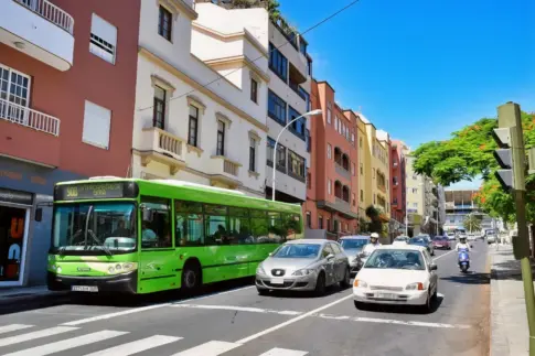 Santa Cruz refuerza el transporte nocturno el sábado por los conciertos en el puerto