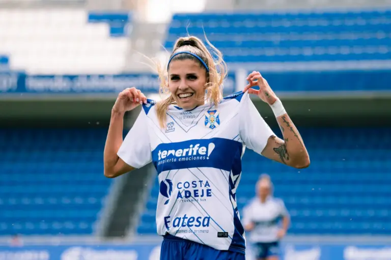 Natalia Ramos cierra su etapa como blanquiazul