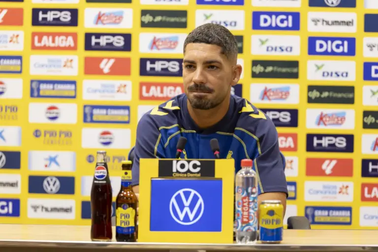 Álex Suárez: «Estamos construyendo un gran camino, pero debemos ir paso a paso»