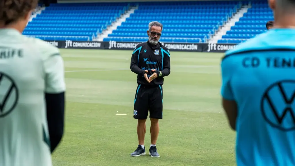 El entrenador del CD Tenerife, Álvaro Cervera. Imagen CD Tenerife