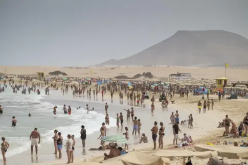 Atribuyen al calor 89 muertes en Canarias en la época estival