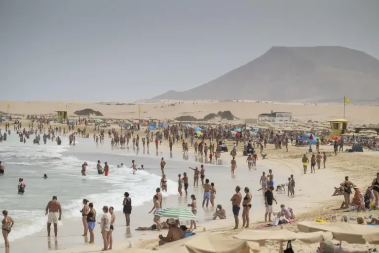 Atribuyen al calor 89 muertes en Canarias en la época estival