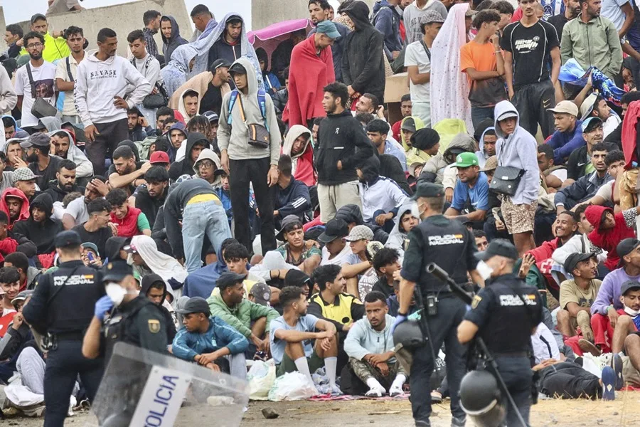 Identificados 2.500 menores de edad en Ceuta tras la entrada masiva de finales de julio