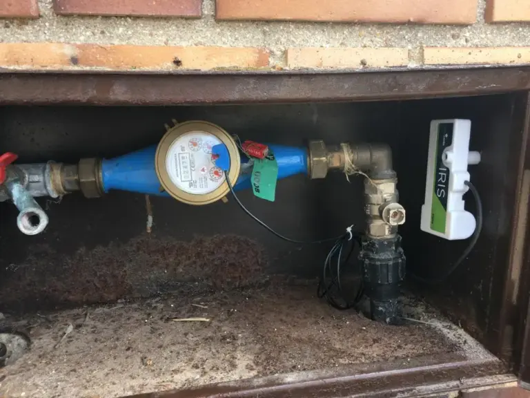 Una avería de gran magnitud deja sin agua a vecinos de Las Huesas, en Telde
