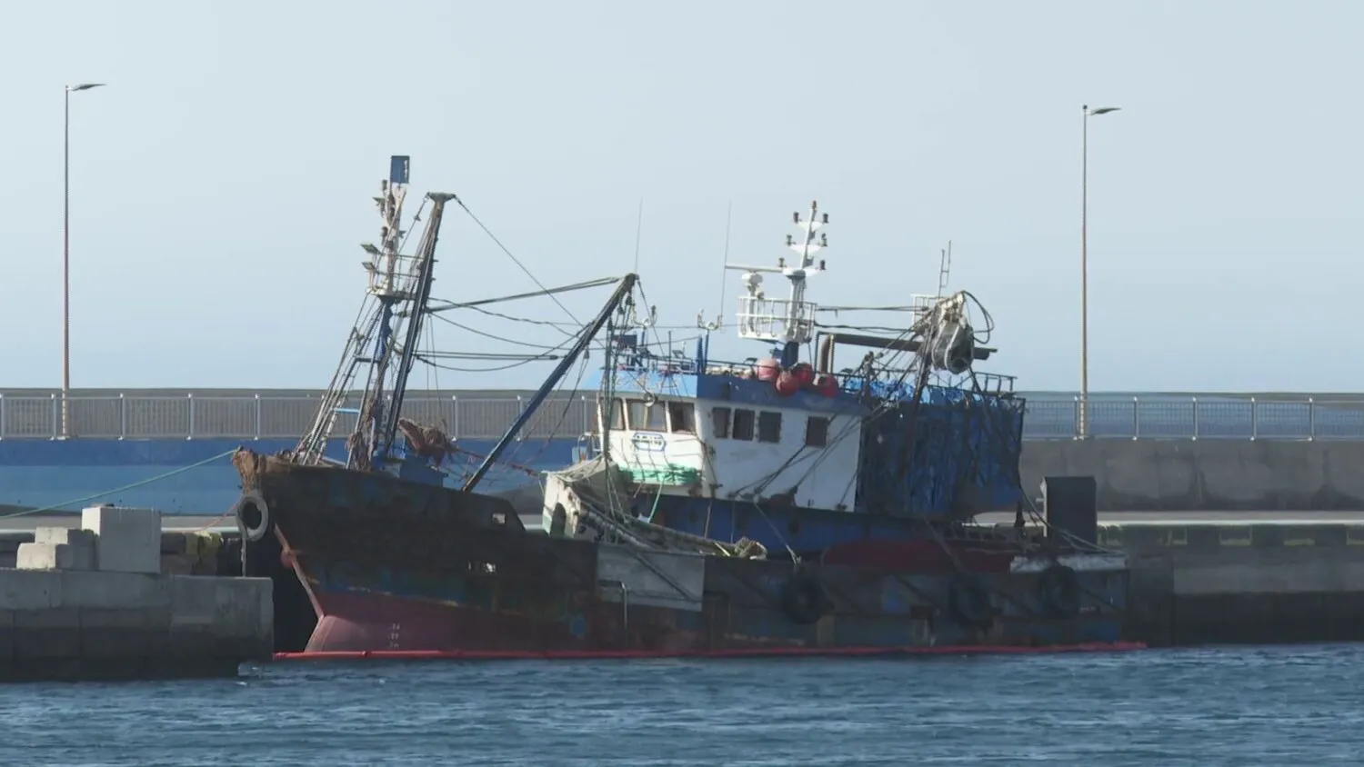 Finalizada la prealerta por riesgo de contaminación marina en el puerto de Gran Tarajal