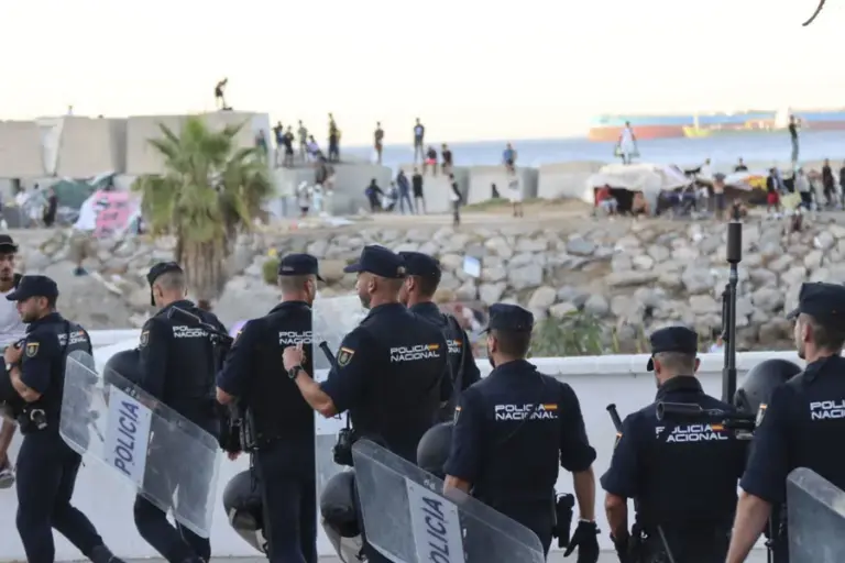 Sánchez admite informes previos sobre Ceuta pero no de la «magnitud» de lo que sucedió