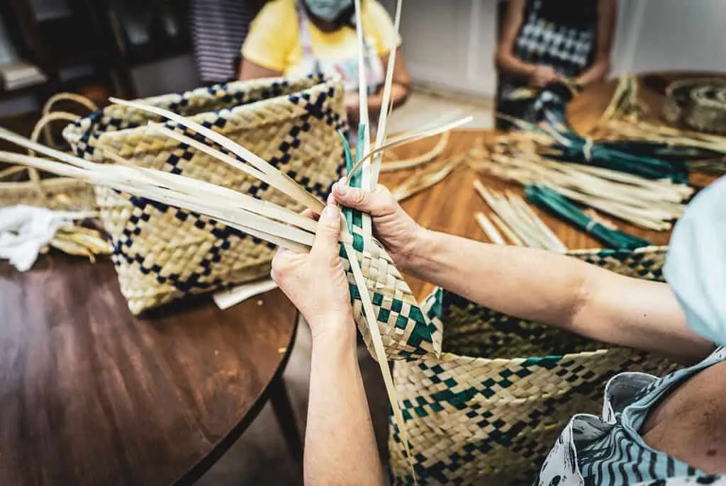 Tazacorte se convierte en escaparate de la artesanía palmera con 48 oficios