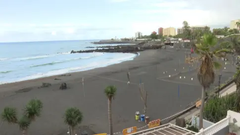 Cierre preventivo de la zona de baño de Punta Brava, en Playa Jardín, Puerto de la Cruz