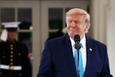 Trump anuncia nuevas conversaciones entre EEUU e Irán para este lunes