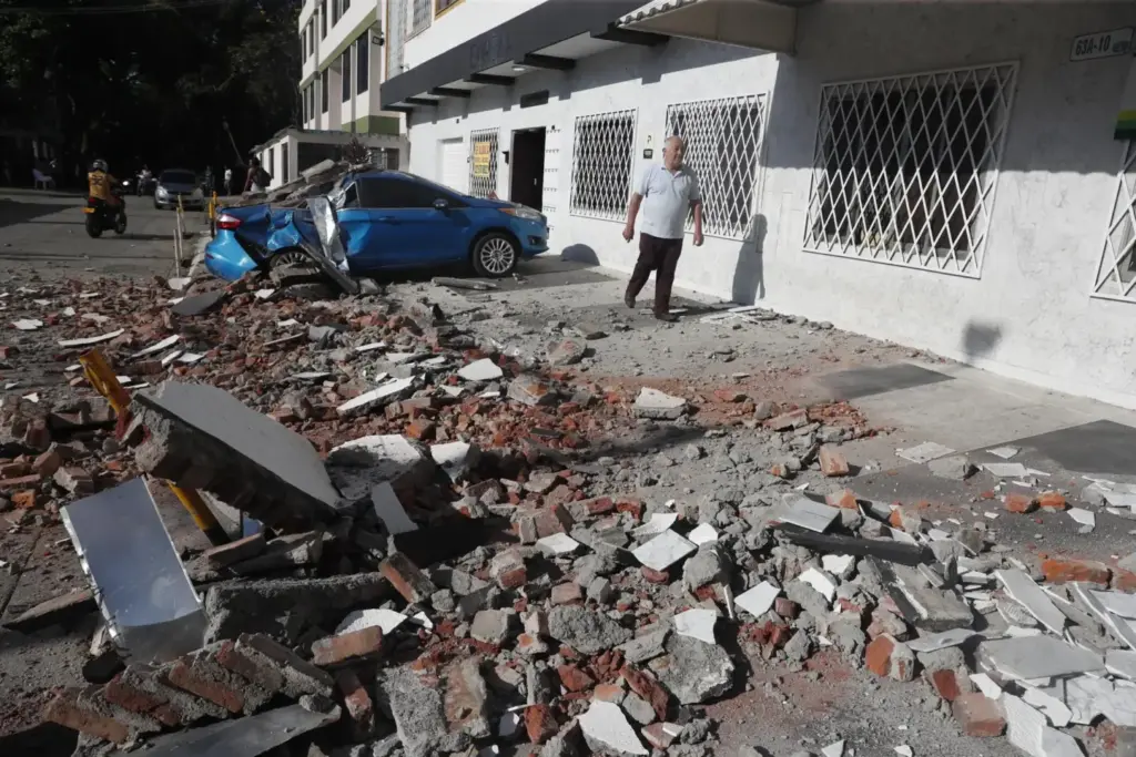 Al menos 20 muertos por un terremoto de magnitud 7,4 en Colombia