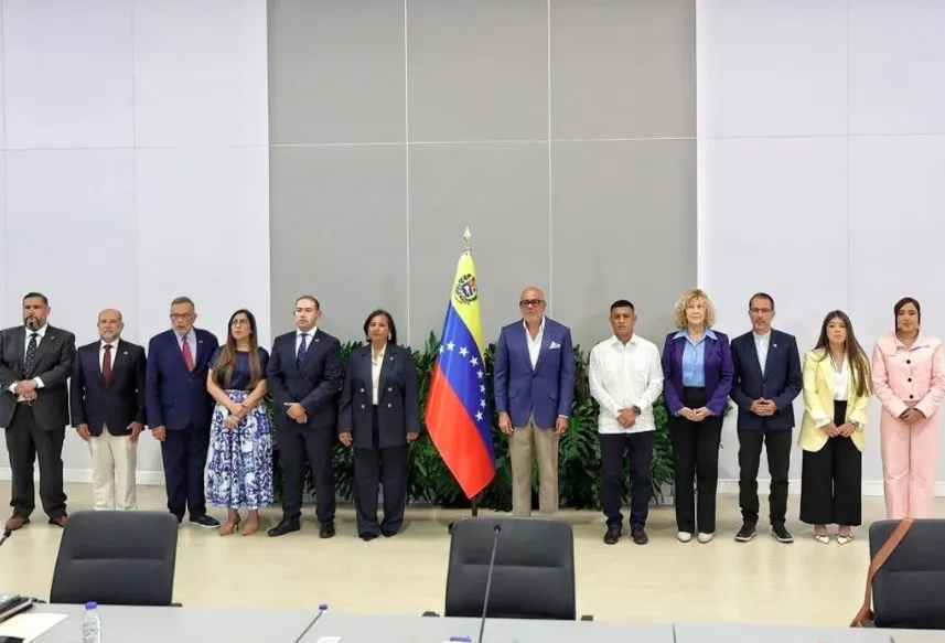 La Asamblea Nacional de Venezuela y representantes de la oposición arrancan el primer ciclo de diálogo